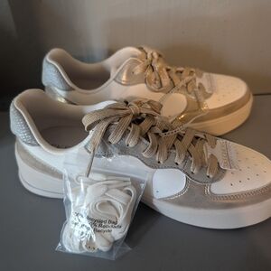 Skechers Women's Memory Foam White and Gold Sneakers